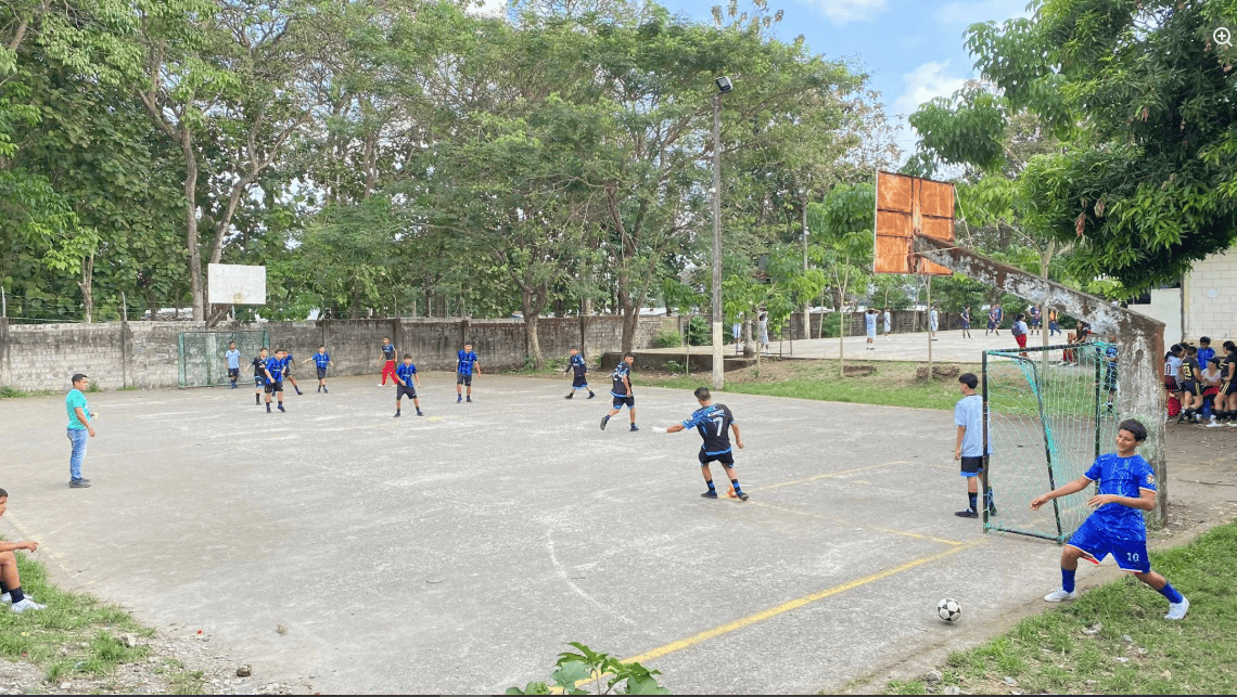 Campeones deportivos intercolegial — U.E. Velasco Ibarra Los Ríos